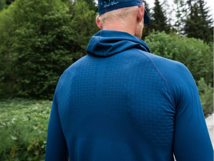 3D Thermo Seamless Hoodie Zip Mont Blanc 2022 - Compressport