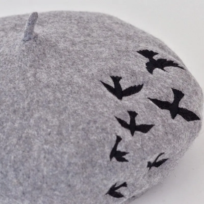 Artistic Embroidery Flat Cap Winter Wool Felt Berets for Women