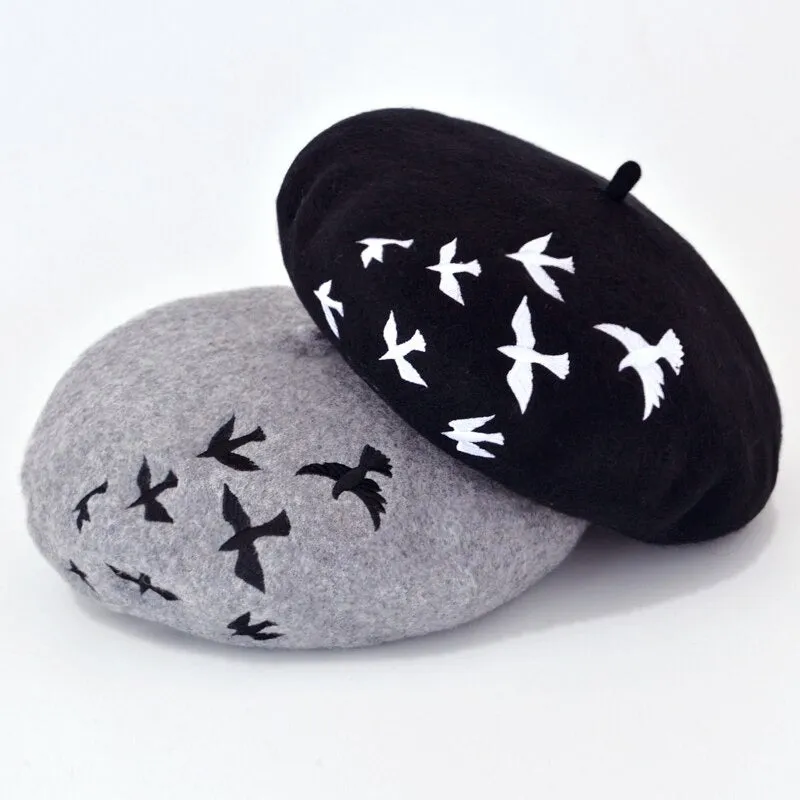 Artistic Embroidery Flat Cap Winter Wool Felt Berets for Women