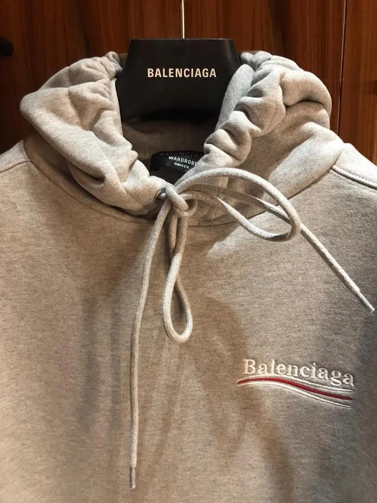 BALENCIAGA  |Men's political campaign medium fit hoodie in grey