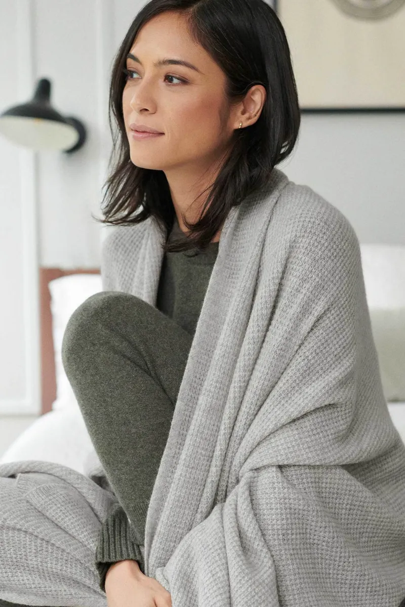 Cashmere Thermal Travel Wrap