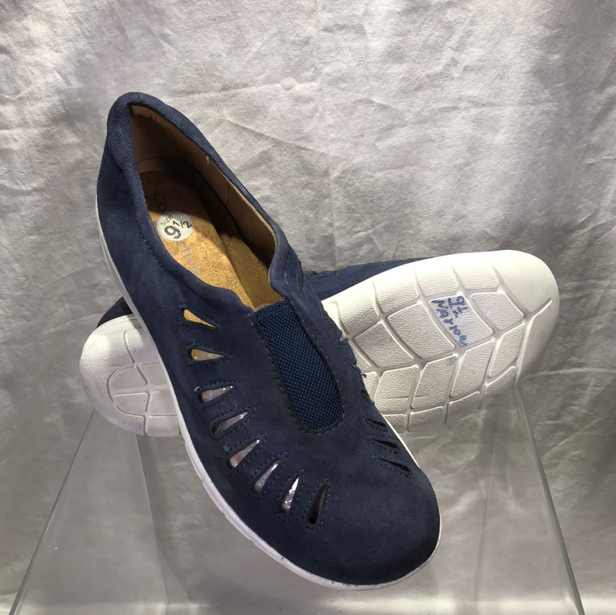 Comfortiva by SoftSpots Women’s •Tinsley•  Slip on - Navy Suede - Preowned