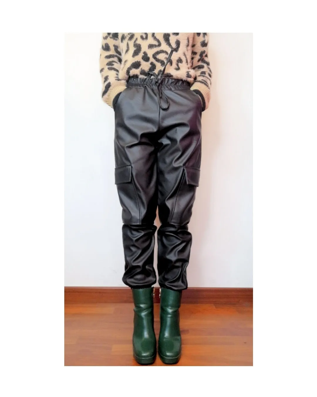 Pantalone combat ecopelle, NERO!