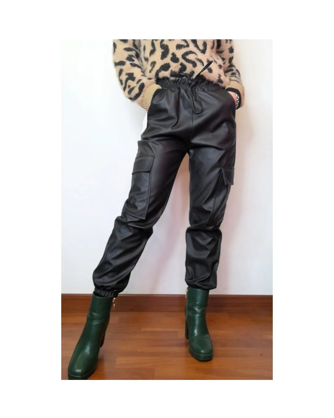 Pantalone combat ecopelle, NERO!