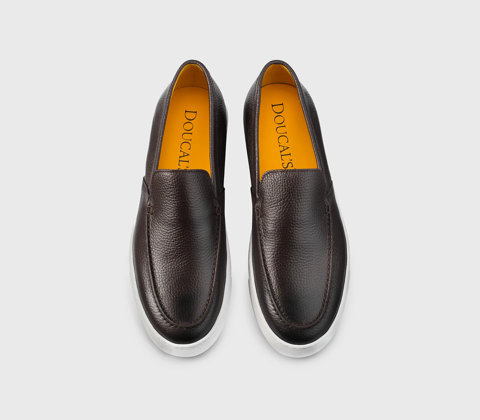 Slip-on loafer in dark brown leather